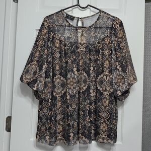 Floral Patterned Top
